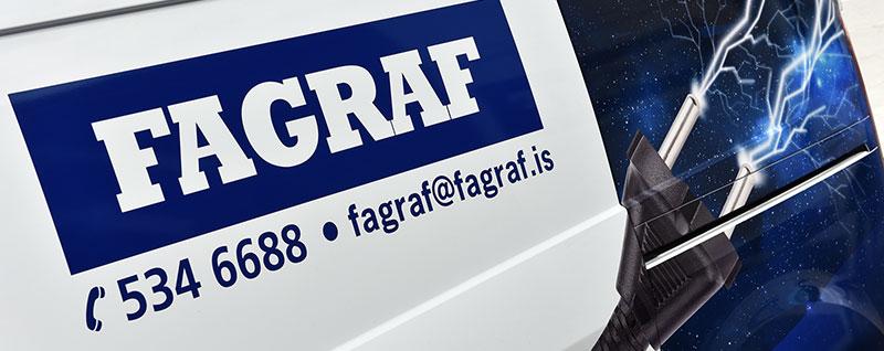 Merking með síma og netfangi á þjónustubíl Fagrafs